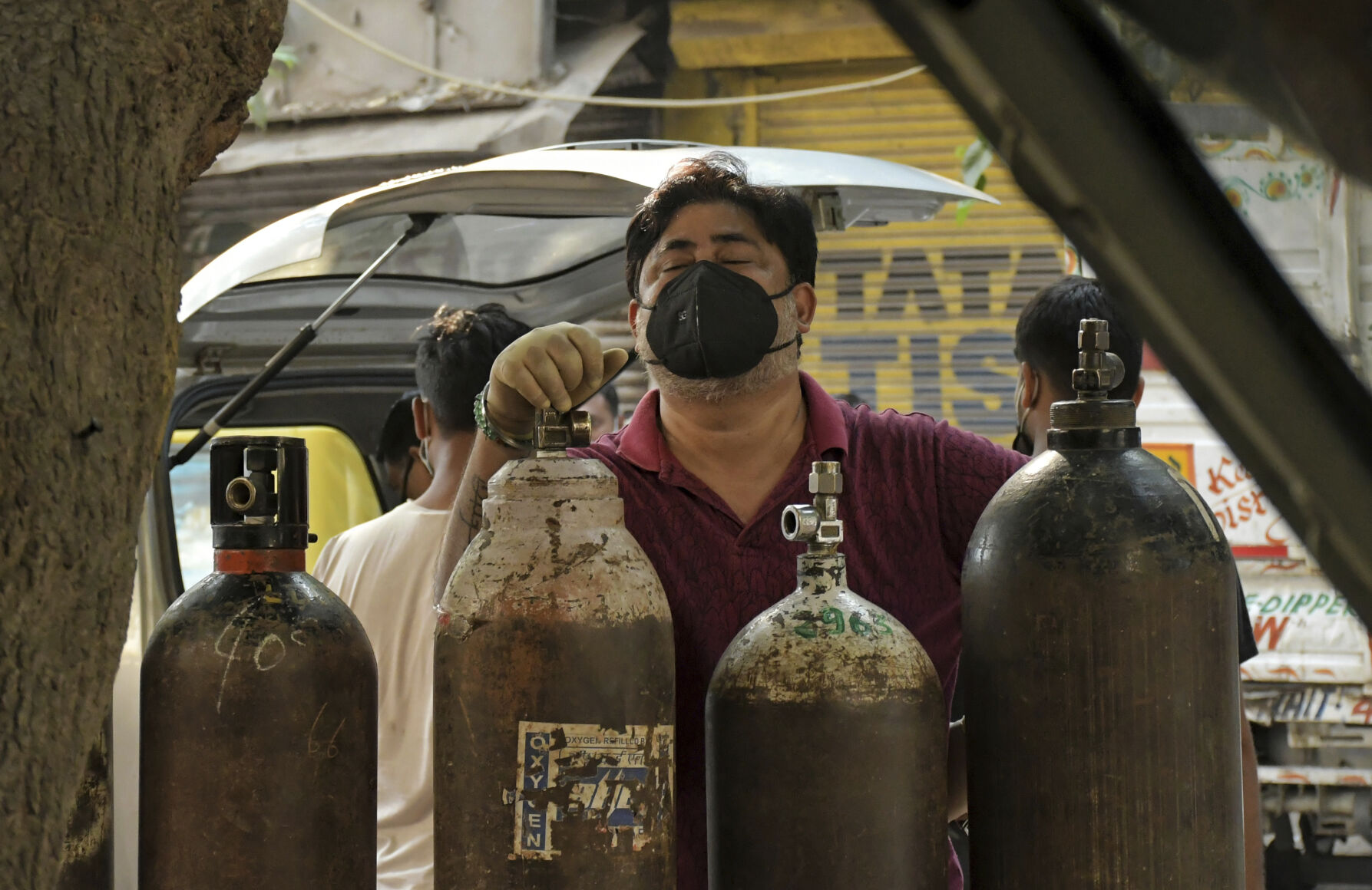 APTOPIX Virus Outbreak India